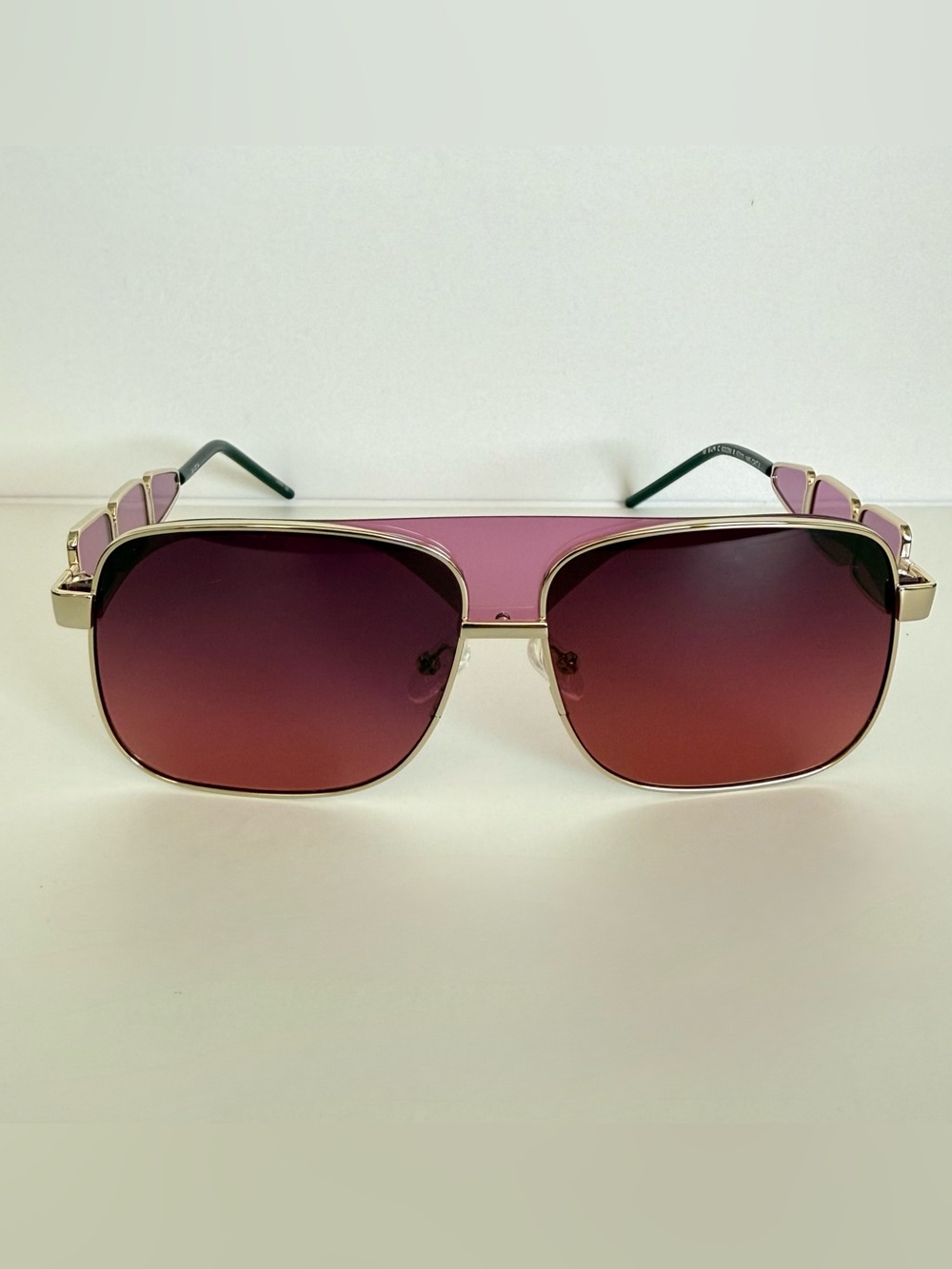 NEW!!! MO European women sunglasses Retail 350$